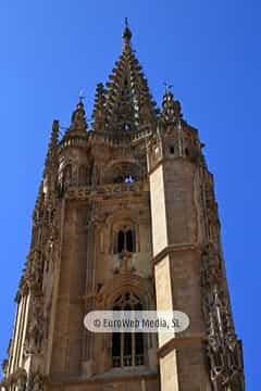 Exteriores. Catedral de Oviedo