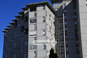 Edificio de viviendas y antigua estación Alsa