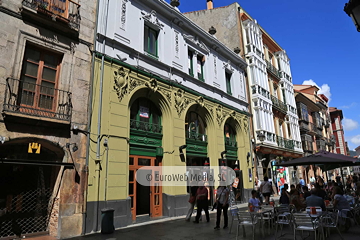 Edificio calle Cimadevilla, 15