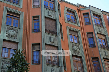 Edificio calle Melquiades Alvarez, 13-15
