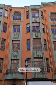 Edificio calle Melquiades Alvarez, 13-15