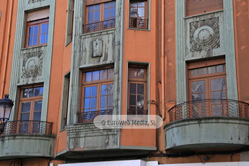Edificio calle Melquiades Alvarez, 13-15