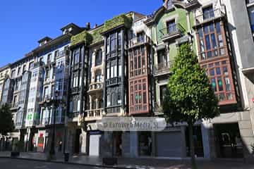 Edificio calle Uría, 48
