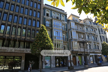 Edificio calle Uría, 8