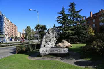 Escultura «Ingeniero Enrique Lafuente Gutiérrez»