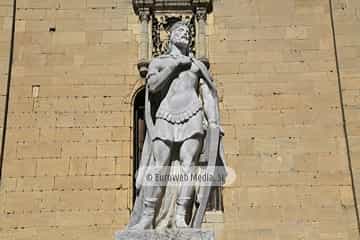 Escultura «Alfonso II Rey de Asturias»