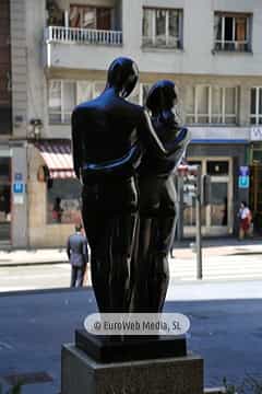 Escultura «Amigos»