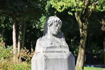 Escultura «Amor y Dolor»