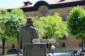 Escultura «El regreso de Williams B. Arrensberg»