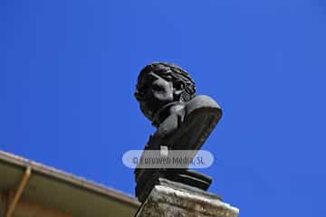 Escultura «General Rafael del Riego»