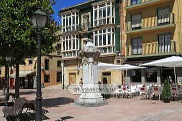 Escultura «General Rafael del Riego»