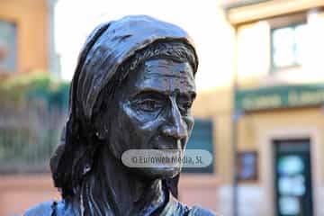 Escultura «La lechera»