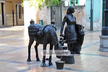 Escultura «La lechera»