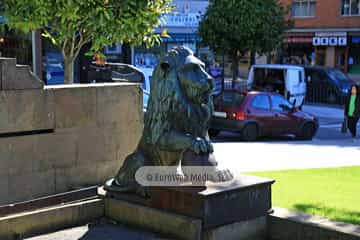 Escultura «Leones en la Plaza de Castilla»