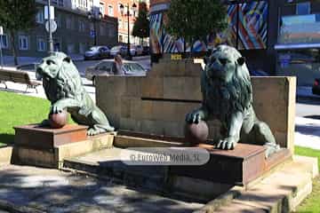 Escultura «Leones en la Plaza de Castilla»