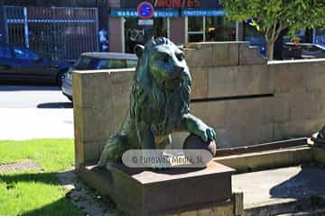 Escultura «Leones en la Plaza de Castilla»