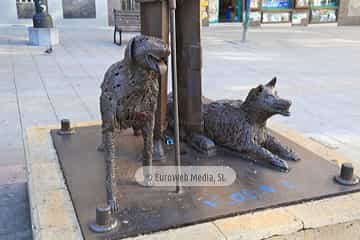 Escultura «Mendigo con perros»