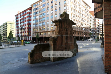 Escultura «Silla del Rey»