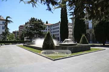Fuente de la Plaza de España