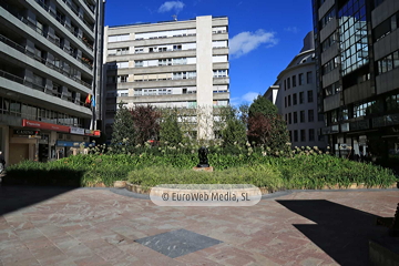Antigua fuente de la plaza de Longoria Carbajal