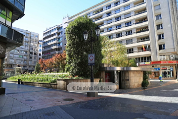 Antigua fuente de la plaza de Longoria Carbajal