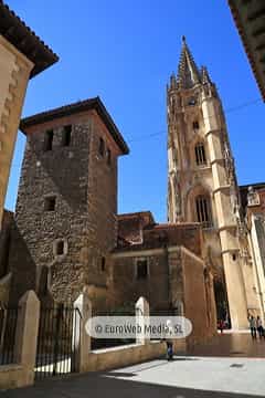Iglesia San Tirso el Real de Oviedo