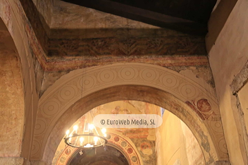 Interiores. Iglesia San Julián de los Prados de Oviedo