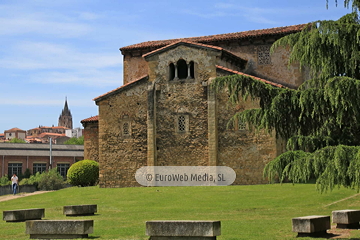Exteriores. Iglesia San Julián de los Prados de Oviedo