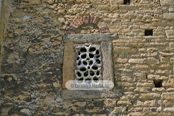 Exteriores. Iglesia San Julián de los Prados de Oviedo