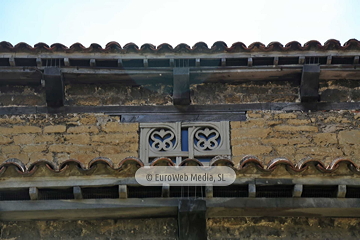 Exteriores. Iglesia San Julián de los Prados de Oviedo