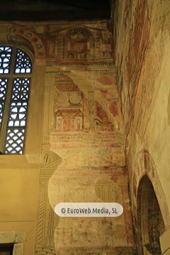 Interiores. Iglesia San Julián de los Prados de Oviedo