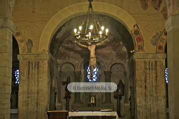 Interiores. Iglesia San Julián de los Prados de Oviedo