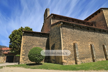 Exteriores. Iglesia San Julián de los Prados de Oviedo