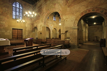 Interiores. Iglesia San Julián de los Prados de Oviedo