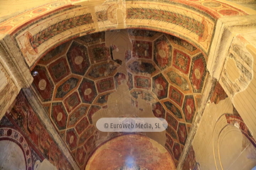 Interiores. Iglesia San Julián de los Prados de Oviedo