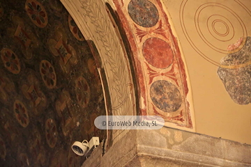 Interiores. Iglesia San Julián de los Prados de Oviedo