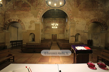 Interiores. Iglesia San Julián de los Prados de Oviedo