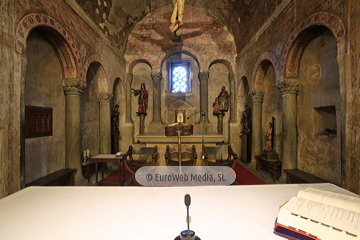 Interiores. Iglesia San Julián de los Prados de Oviedo