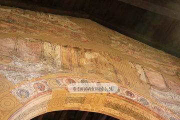 Interiores. Iglesia San Julián de los Prados de Oviedo