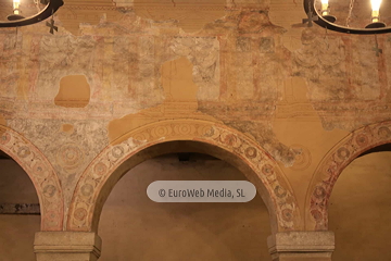 Interiores. Iglesia San Julián de los Prados de Oviedo