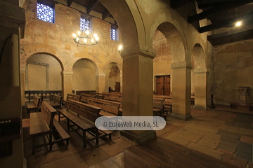 Interiores. Iglesia San Julián de los Prados de Oviedo