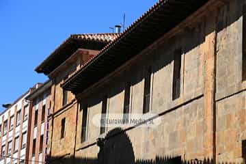 Palacio de Valdecarzana-Heredia