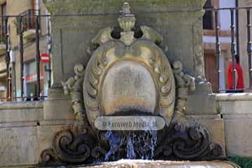 Plaza de Alfonso II, El Casto