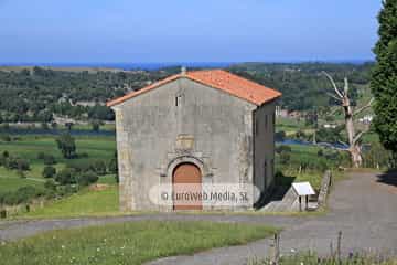 Iglesia románica de Santa María de Junco