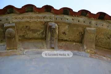 Iglesia románica de Santa María de Junco