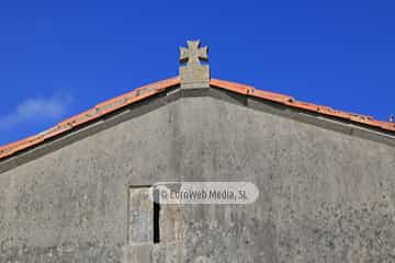 Iglesia románica de Santa María de Junco