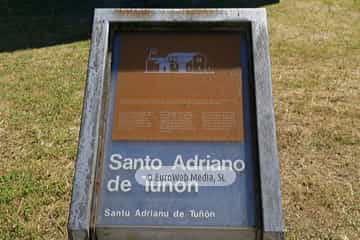 Iglesia de Santo Adriano de Tuñón