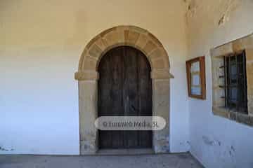 Iglesia de Santiago El Mayor de Sariego