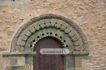 Iglesia de San Esteban de Aramil