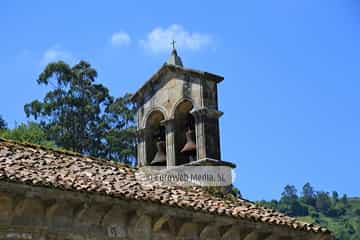 Iglesia de San Andrés de Valdebárzana